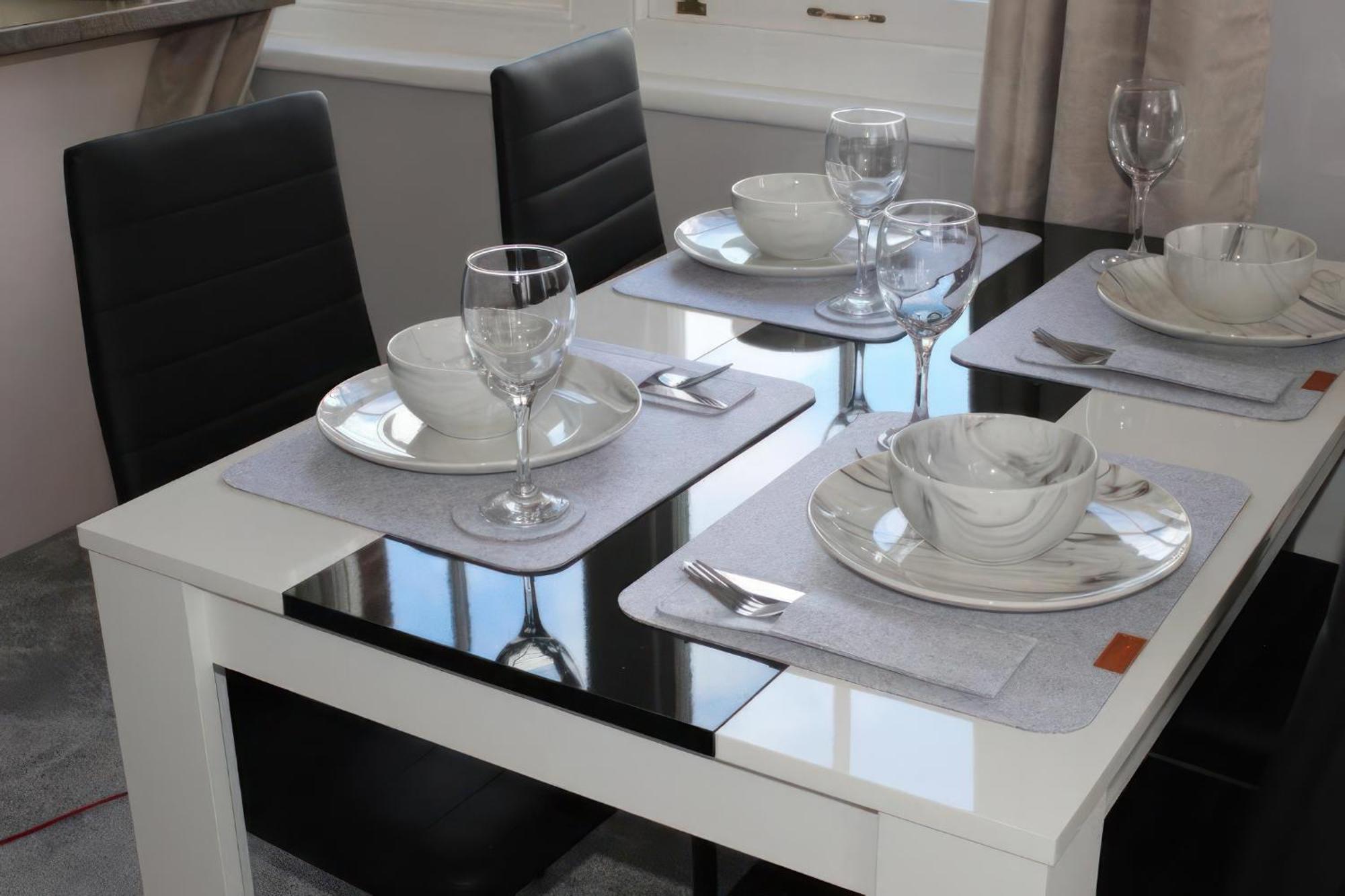 Lovely 2 Bed 2 Bath Flat With Free Parking プール エクステリア 写真