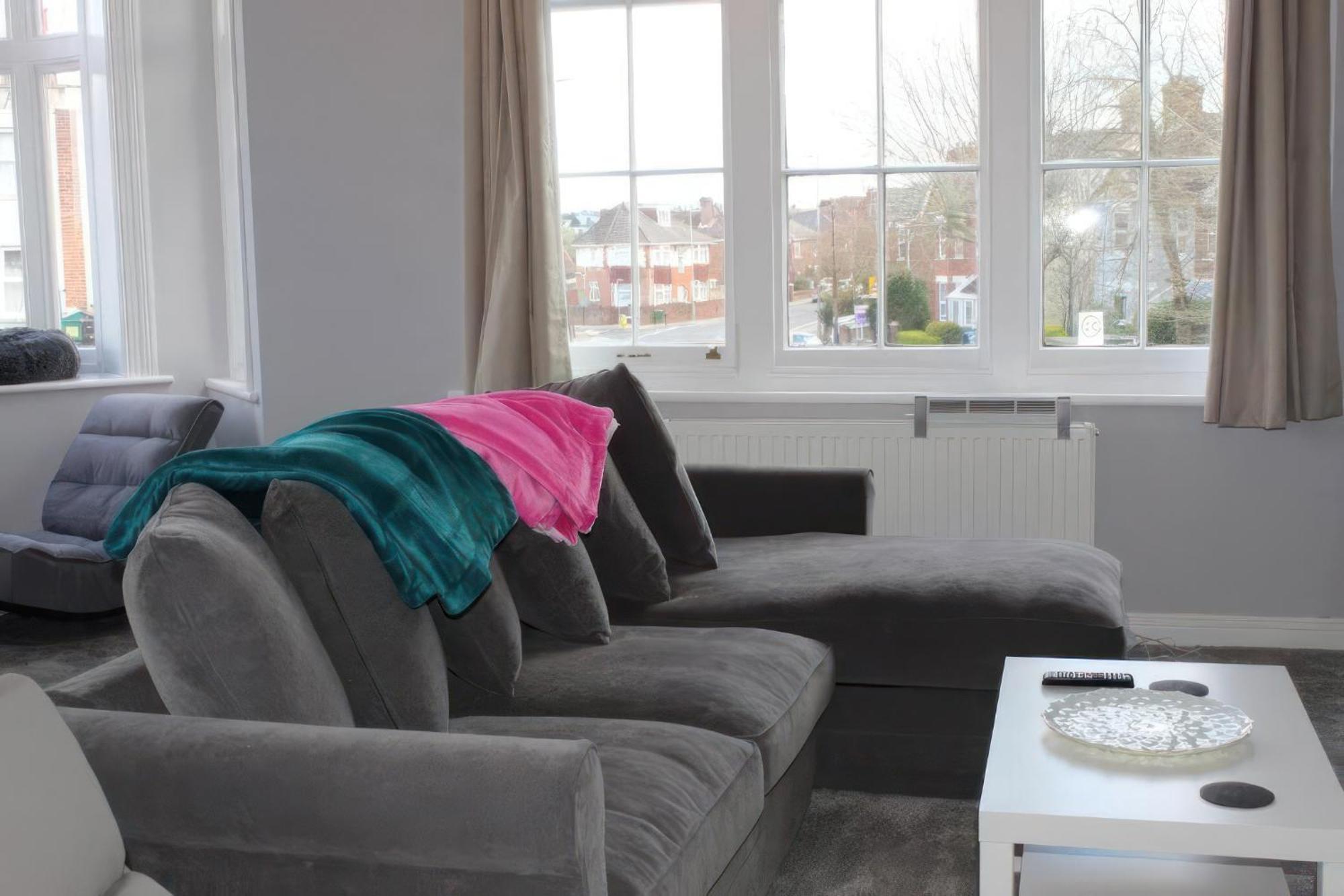 Lovely 2 Bed 2 Bath Flat With Free Parking プール エクステリア 写真