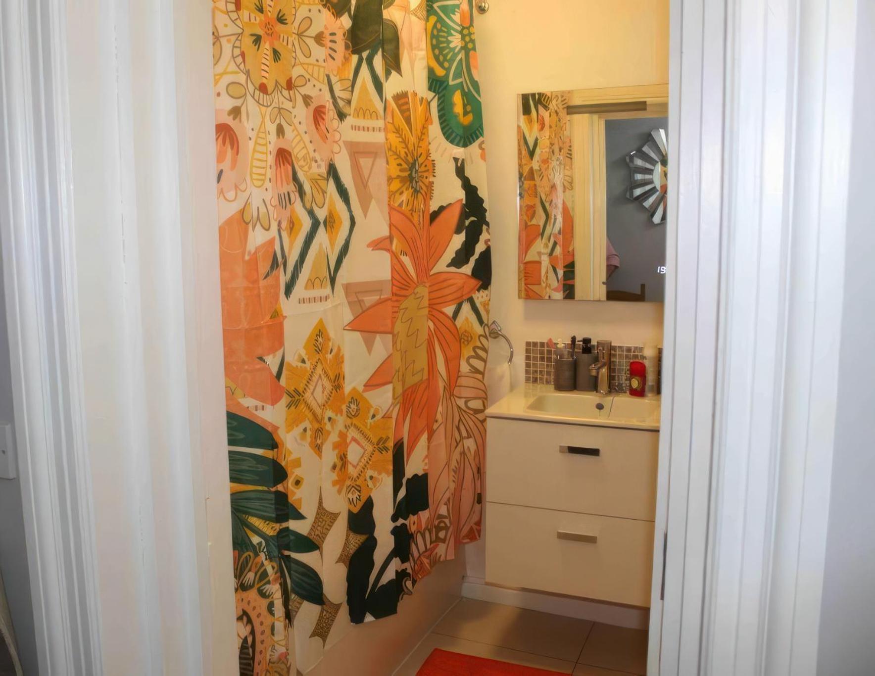 Lovely 2 Bed 2 Bath Flat With Free Parking プール エクステリア 写真