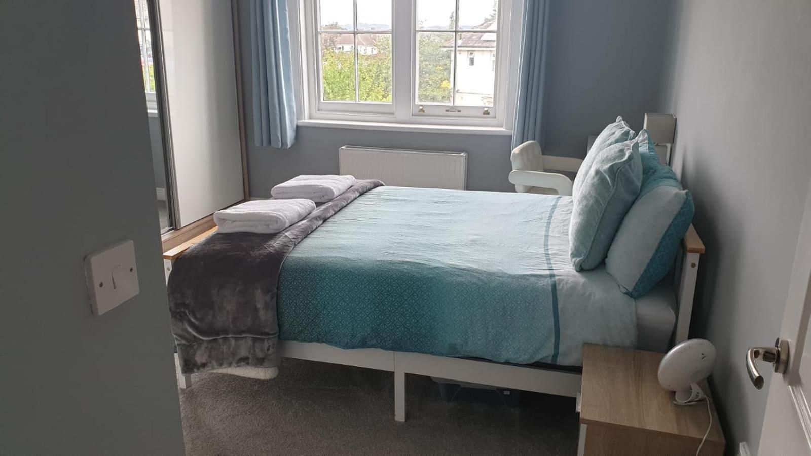 Lovely 2 Bed 2 Bath Flat With Free Parking プール エクステリア 写真
